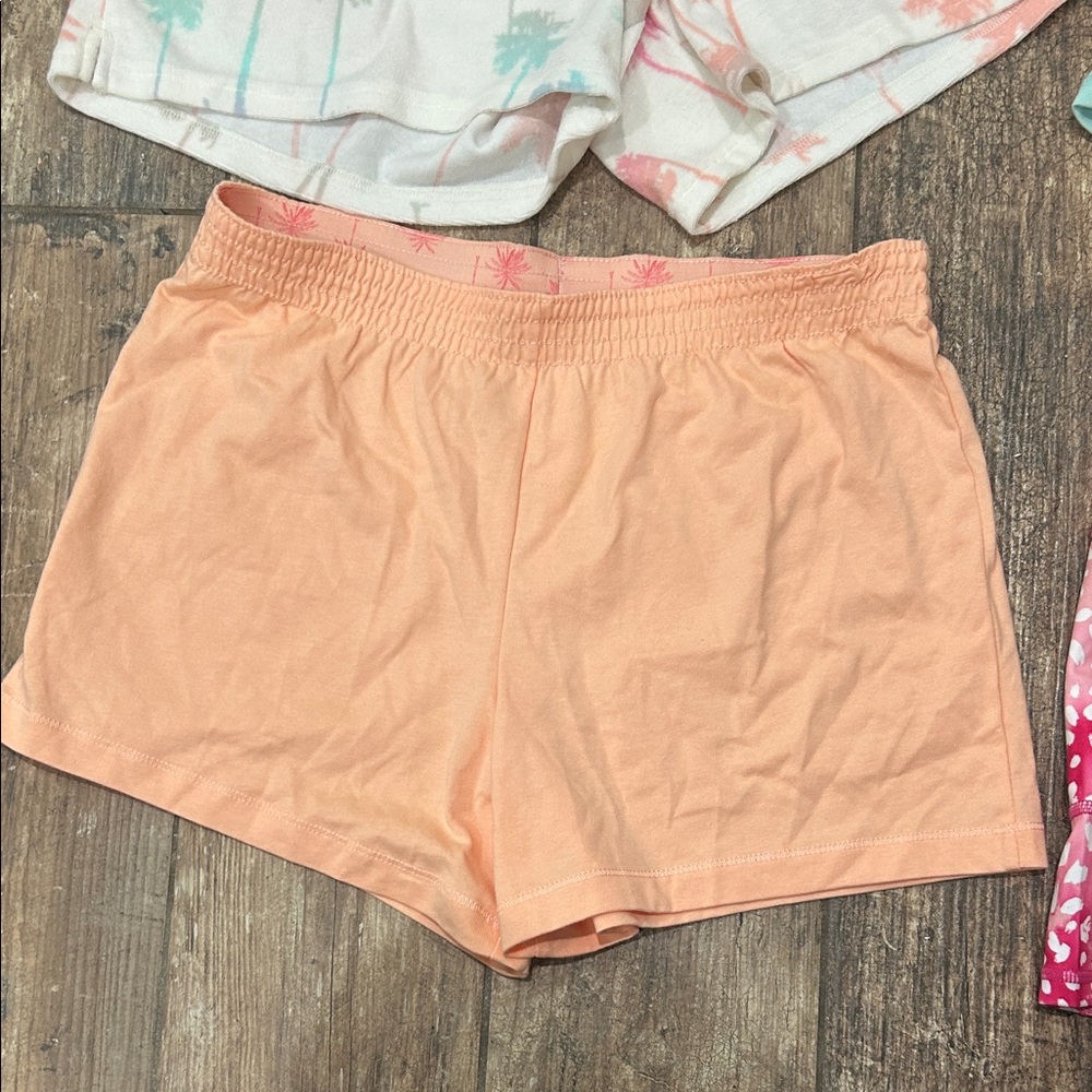 Girls Shorts - Picture 2 of 16